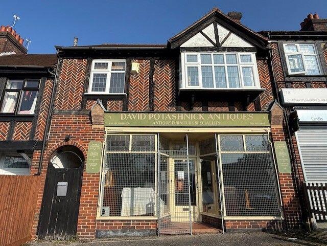 Main image of property: Stoats Nest Road, Coulsdon, CR5 2JJ