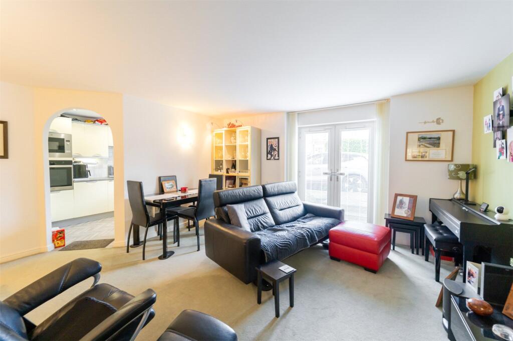 Apartment in Birmingham, West Midlands - View 3