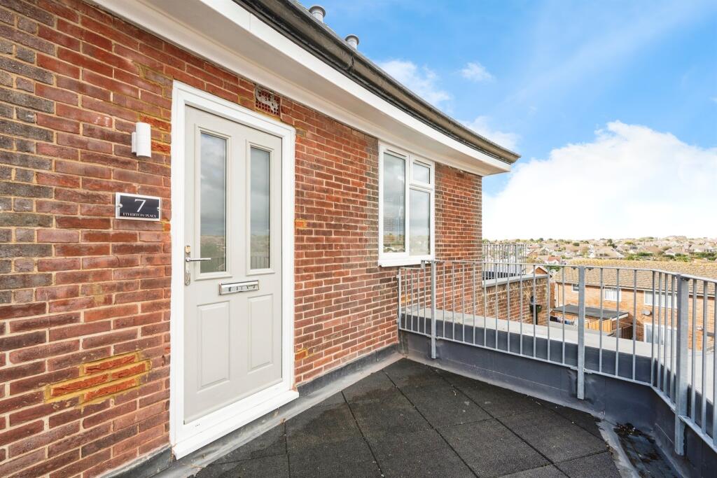 Apartment in Brighton - View 3
