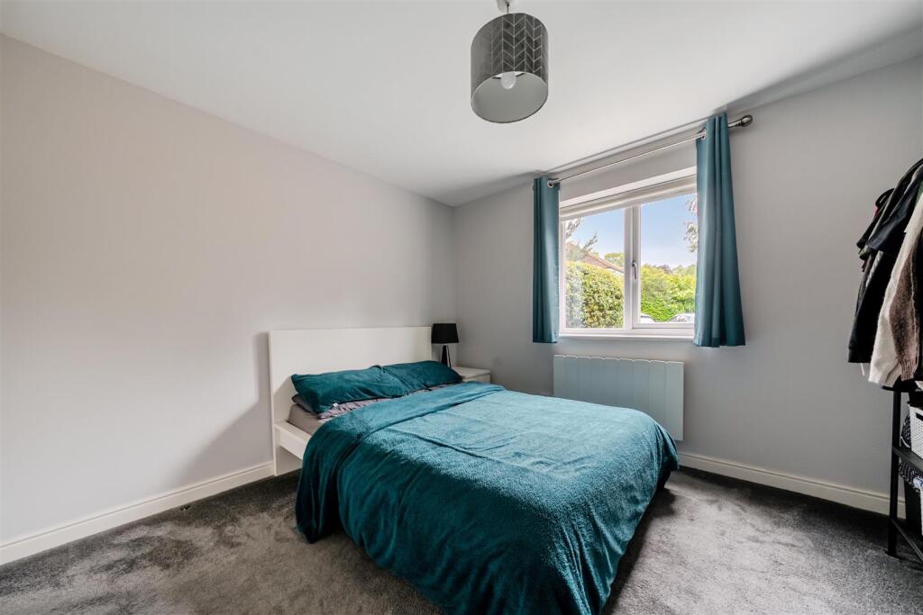 Masefield Gardens, Crowthorne, Berkshire, RG45 7QS - More