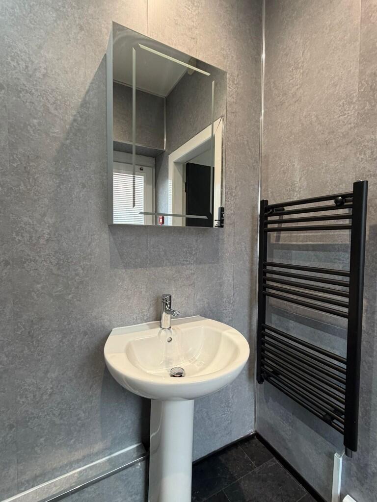 Apartment in Bolton - View 5
