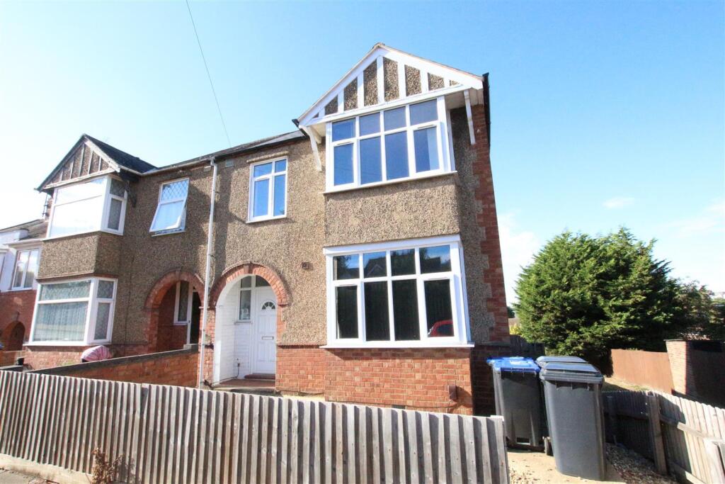 House in Northampton - View 2