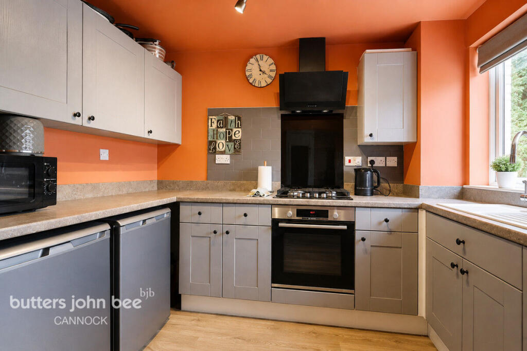 House in Cannock Chase, Pye Green, Hednesford - More