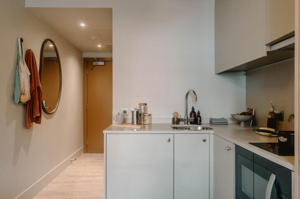 Studio flat for rent