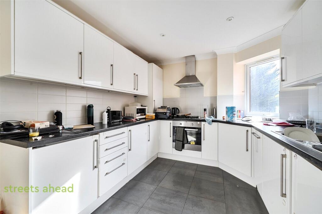 Apartment in London - View 2