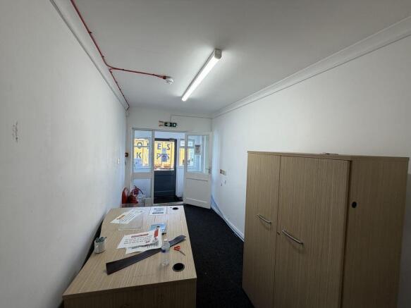 Photo 16