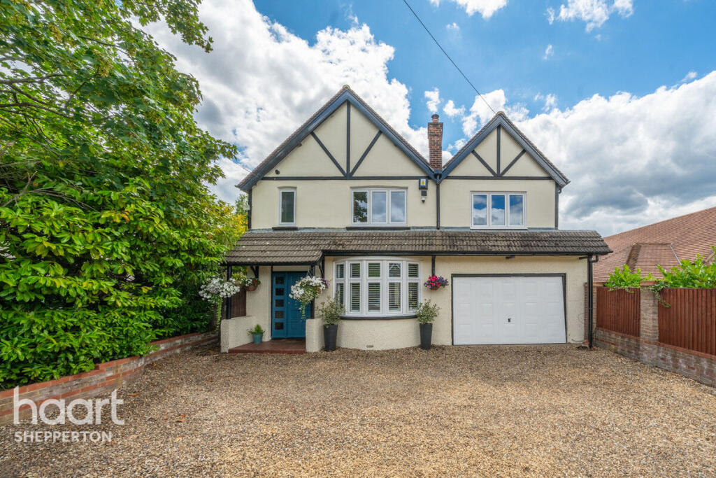 Sandhills Lane, VIRGINIA WATER photo 4