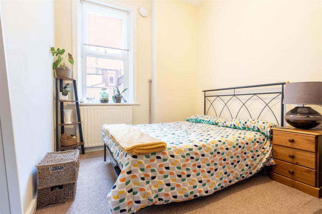 Apartment in North Tyneside, North East - View 5