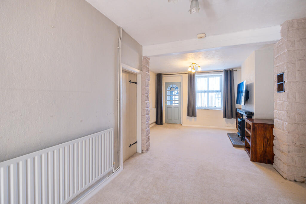 12 Gallery Lane, Holymoorside, Chesterfield, Derbyshire S42 7ES photo 3