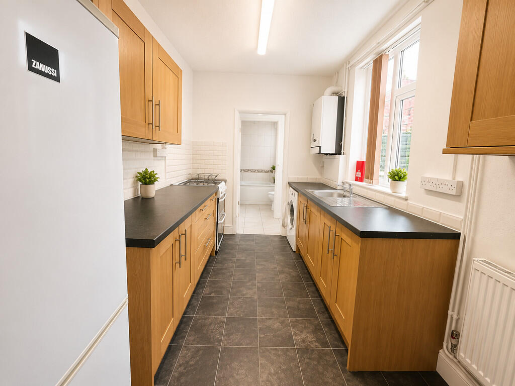 Harrow Road, West End, Leicester, LE3