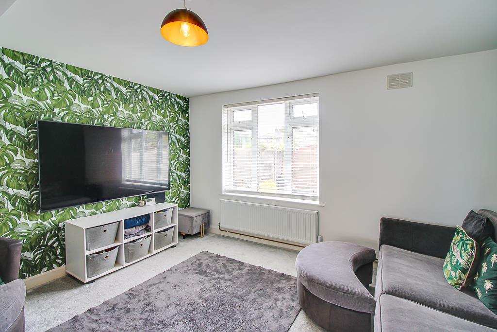 House in Southend-on-Sea, Southchurch - View 3
