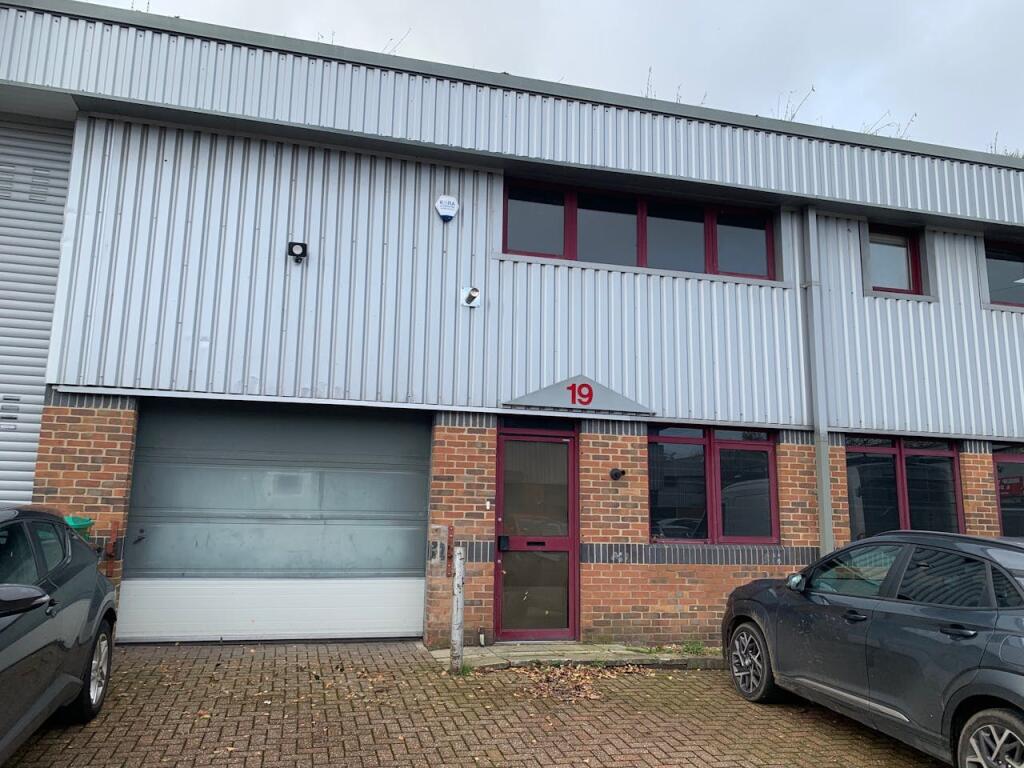 Main image of property: 19 The Metro Centre, Dwight Road, Watford, WD18 9SS