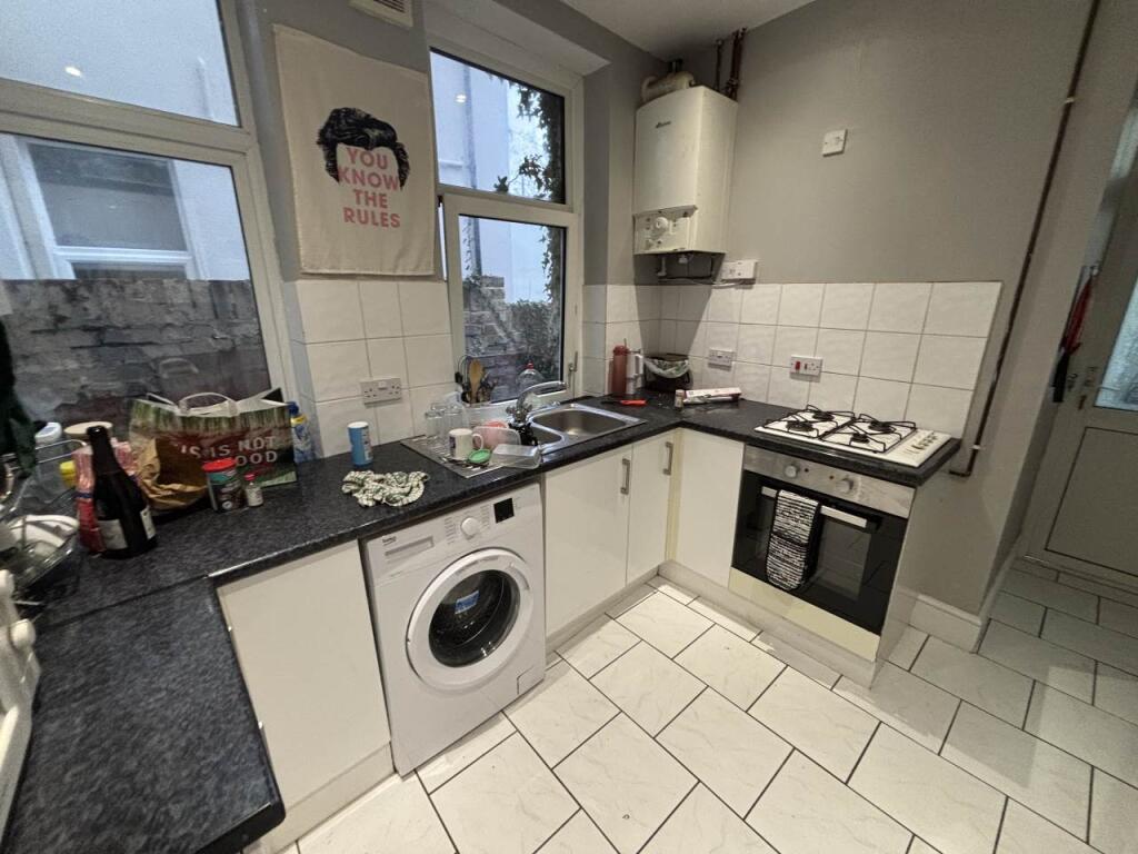 House in Cardiff - View 2