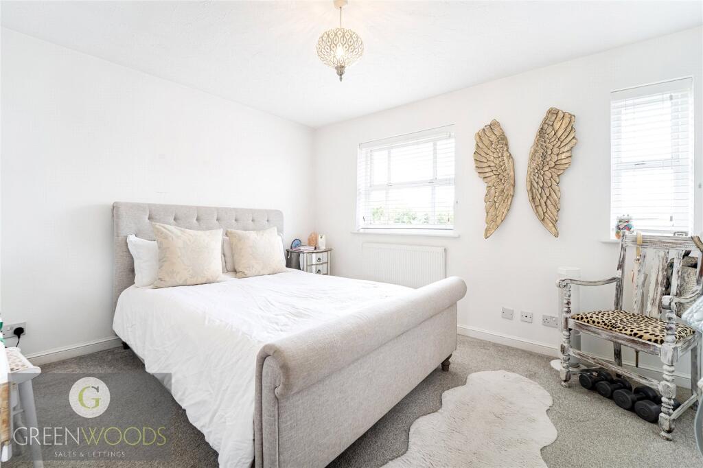 House in London, Royal Borough of Kingston upon Thames - View 3
