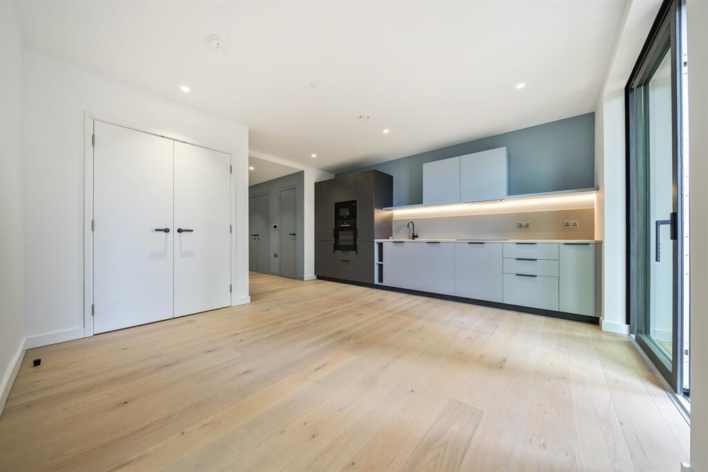 Main image of property: Peninsula Gardens, Chandlers Avenue,  Lower Riverside, Greenwich Peninsula , SE10