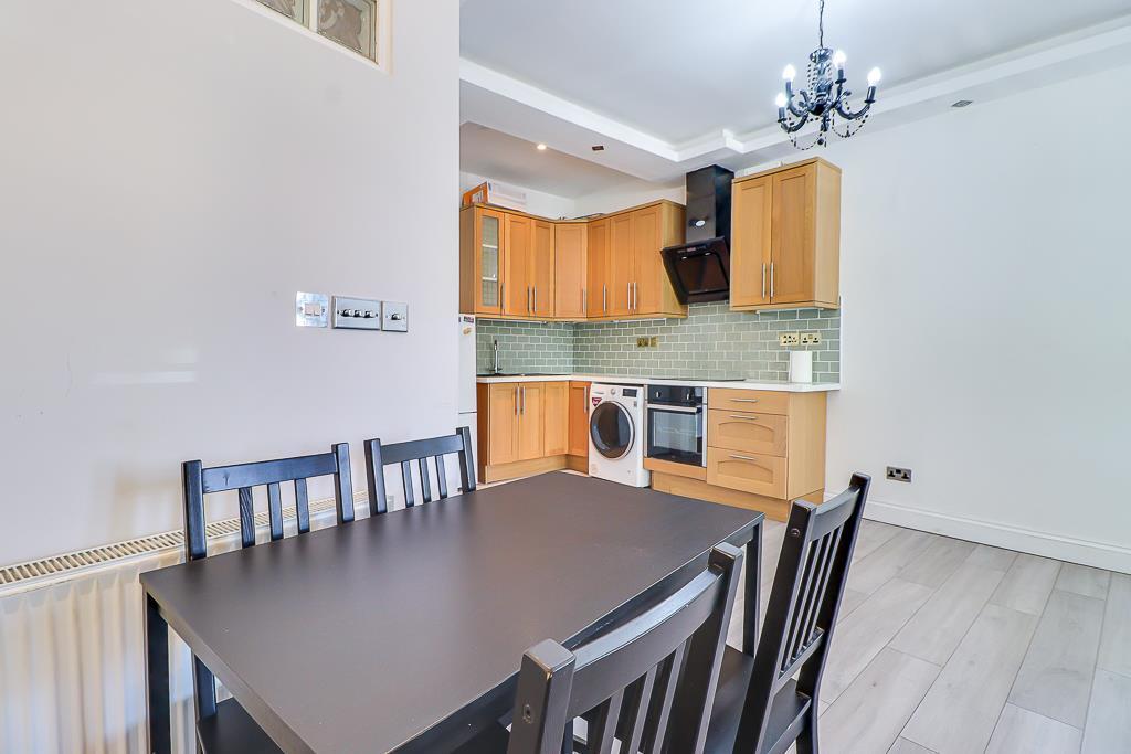 Apartment in Southend-on-Sea, Milton, Westcliff-on-Sea - View 5