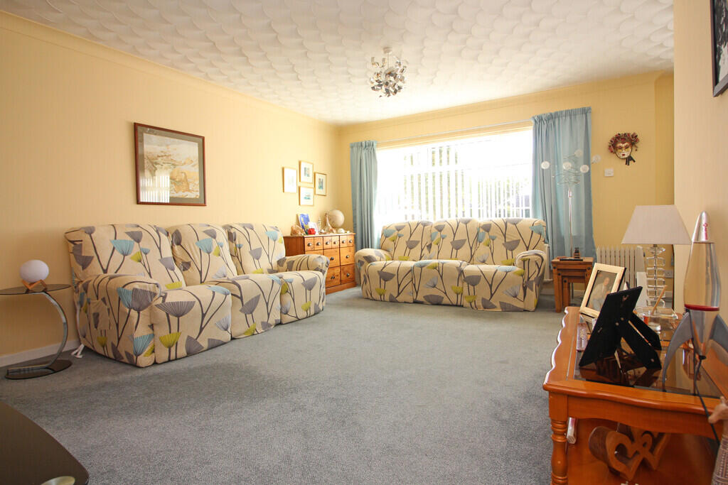 Suffield Close, North Walsham photo 4