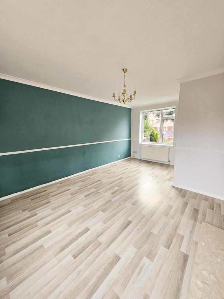 House in Doncaster, South Yorkshire - View 4