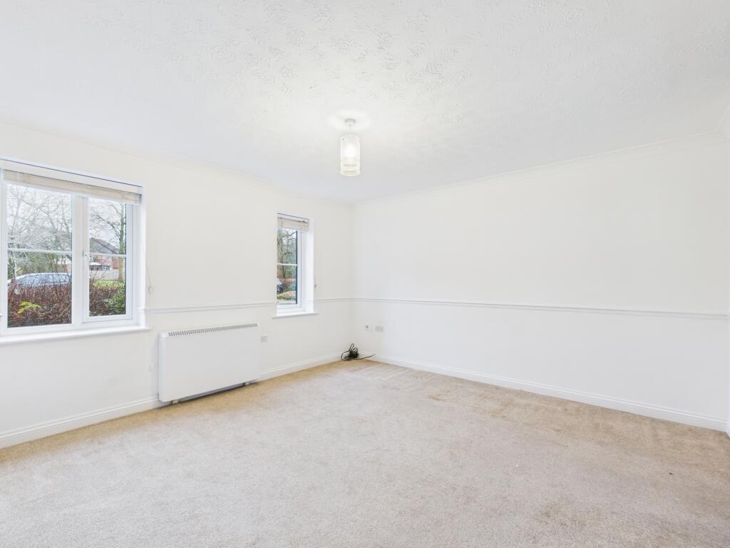 Christy Court, Tadley, RG26 photo 2
