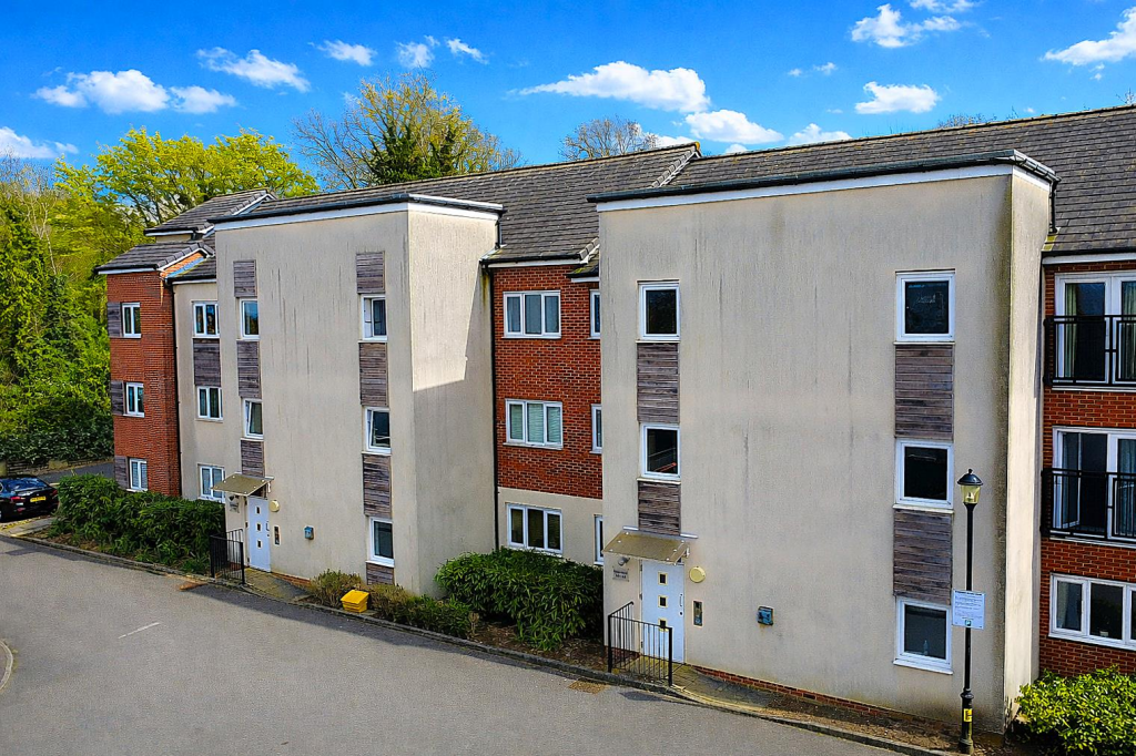 Main image of property: Thorn Mead, Adeyfield, Hemel Hempstead