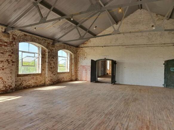 B17 Top Floor