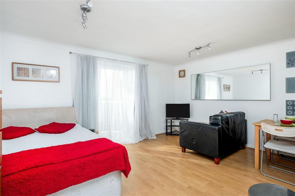 Apartment in Swansea - View 4