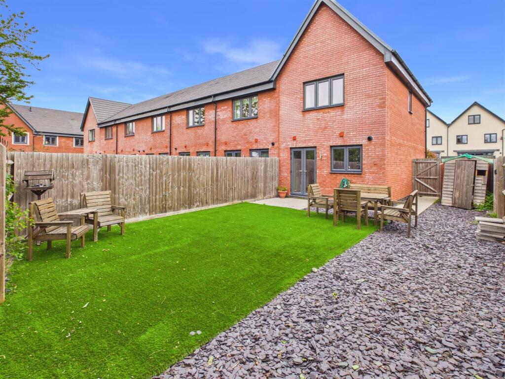 House in Tewkesbury, Gloucester Business Park, Brockworth - View 4