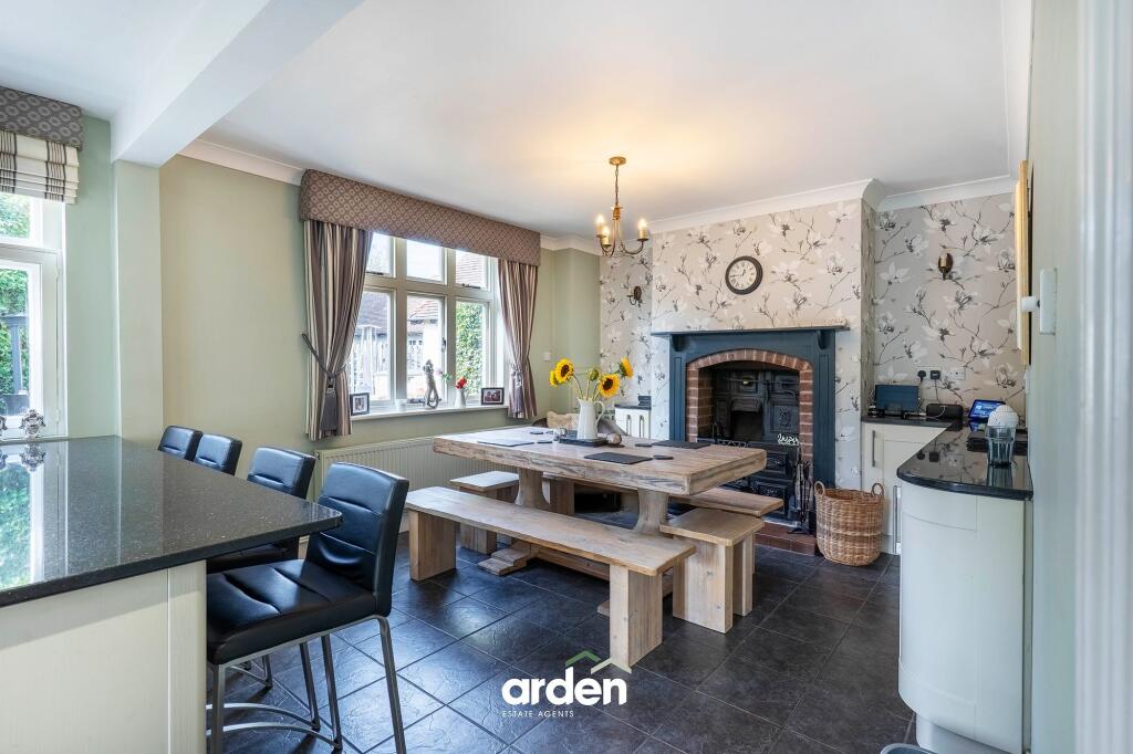 House in Bromsgrove, Barnt Green - View 4