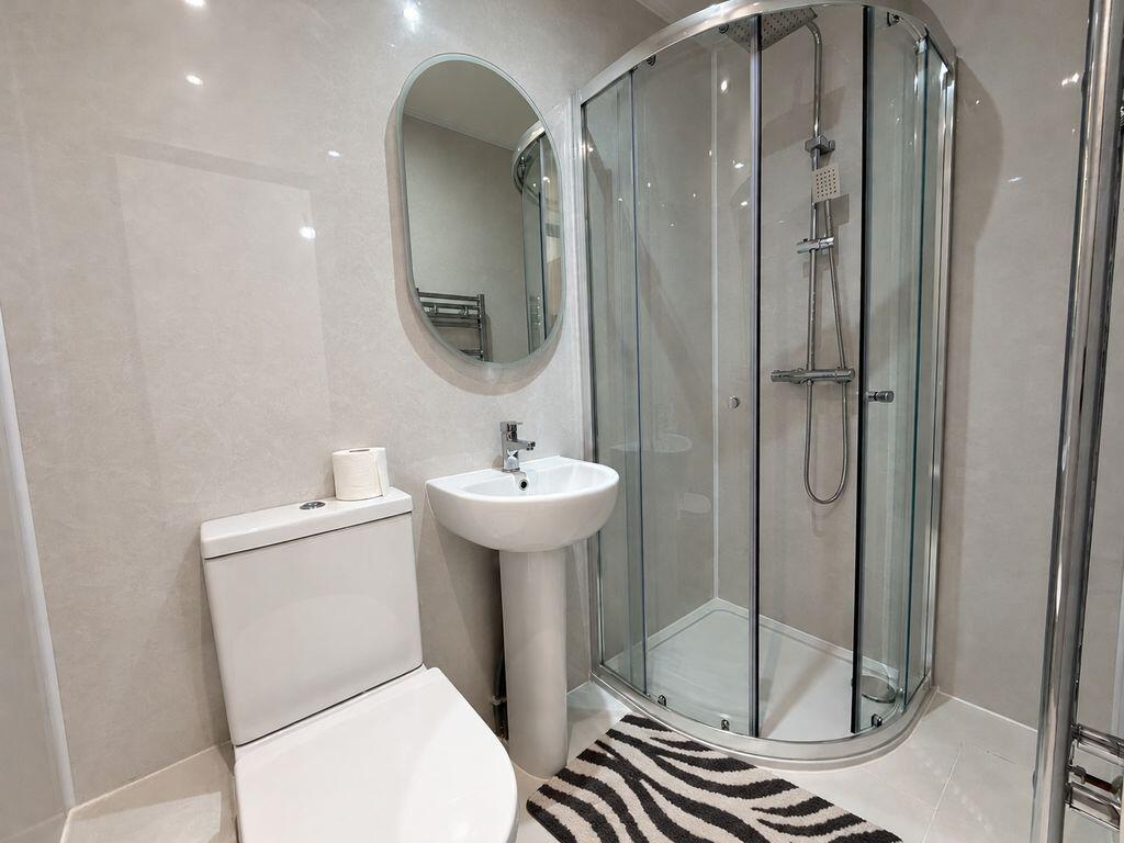 House in Nottingham, Beeston - View 4