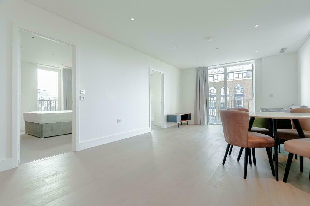 Apartment in London - More