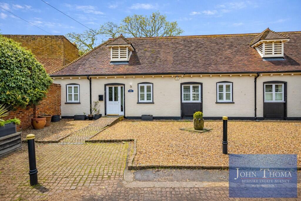 Main image of property: Abridge Road, Theydon Bois, CM16