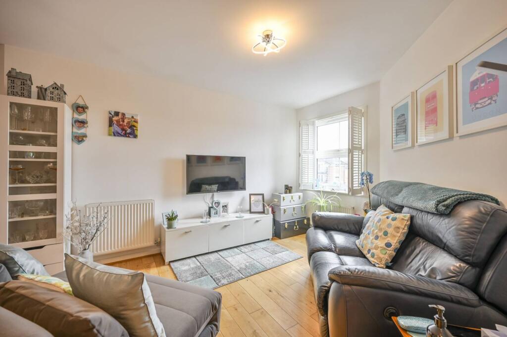 Main image of property: Coppetts Road, Muswell Hill, London, N10