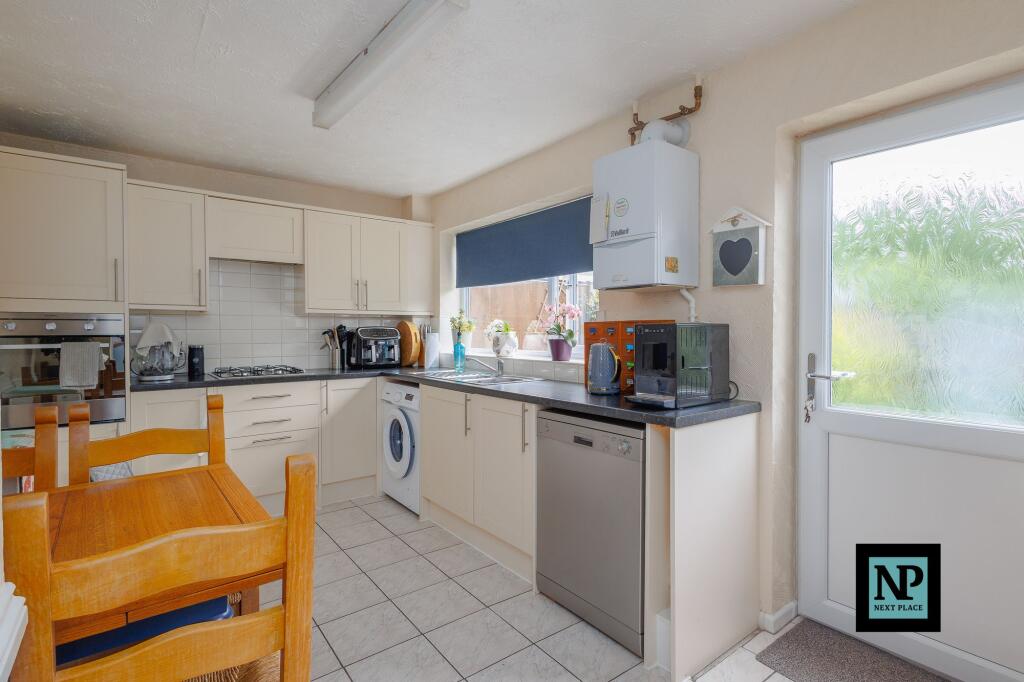 House in Tamworth, Stonydelph - More