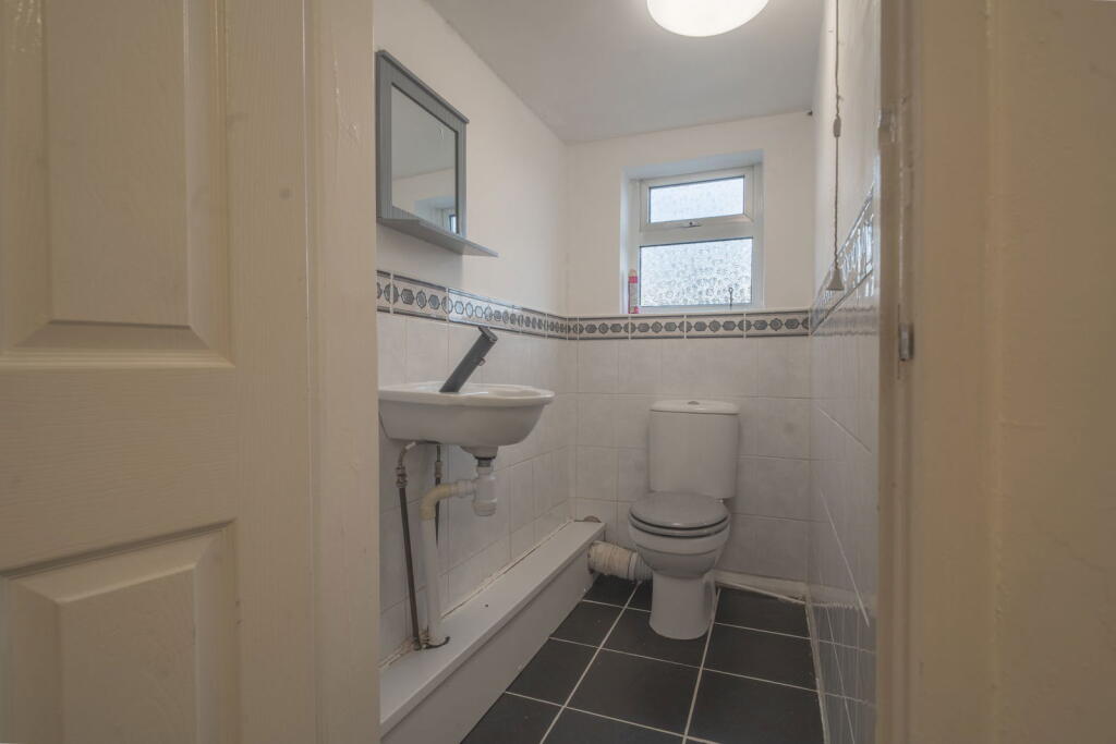 Additional image 6 of Hobs Moat Road, Solihull, B92 8JL