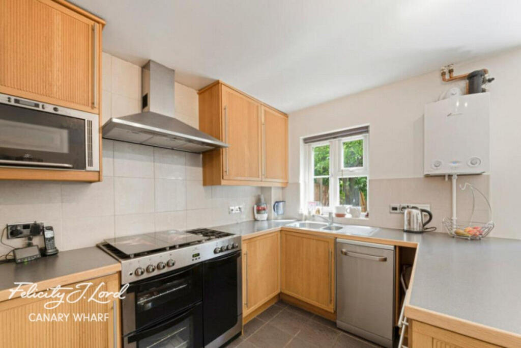 Main image of property: Severnake Close, London