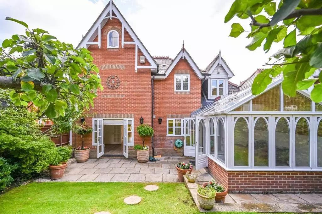 Property photo 9