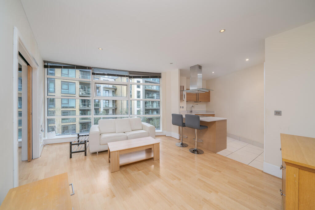 Main image of property: Commodore House, Battersea Reach