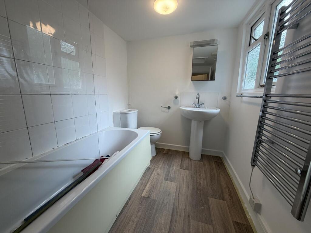 Apartment in Truro - View 5