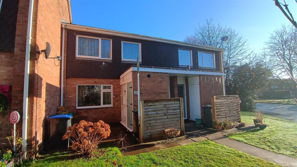 Main image of property: Deansway, Woodloes Park, Warwick