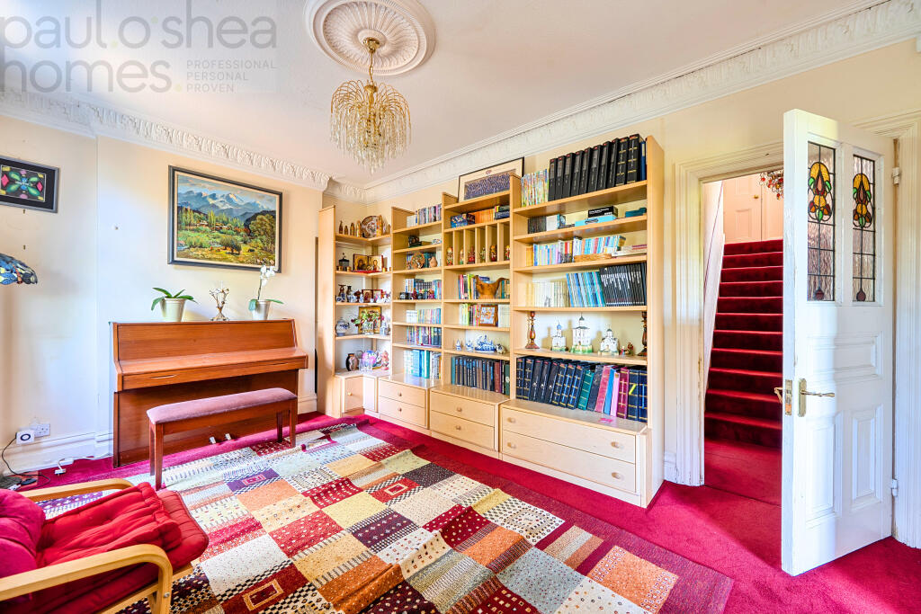 House in Croydon - View 3