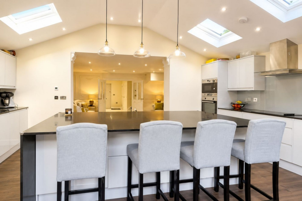 House in Caddington, Central Bedfordshire - View 4