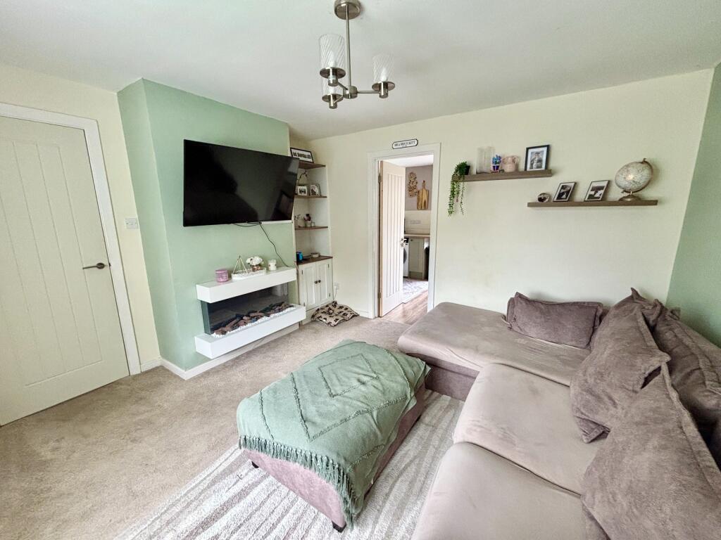 House in Pontardawe, Neath Port Talbot - View 3