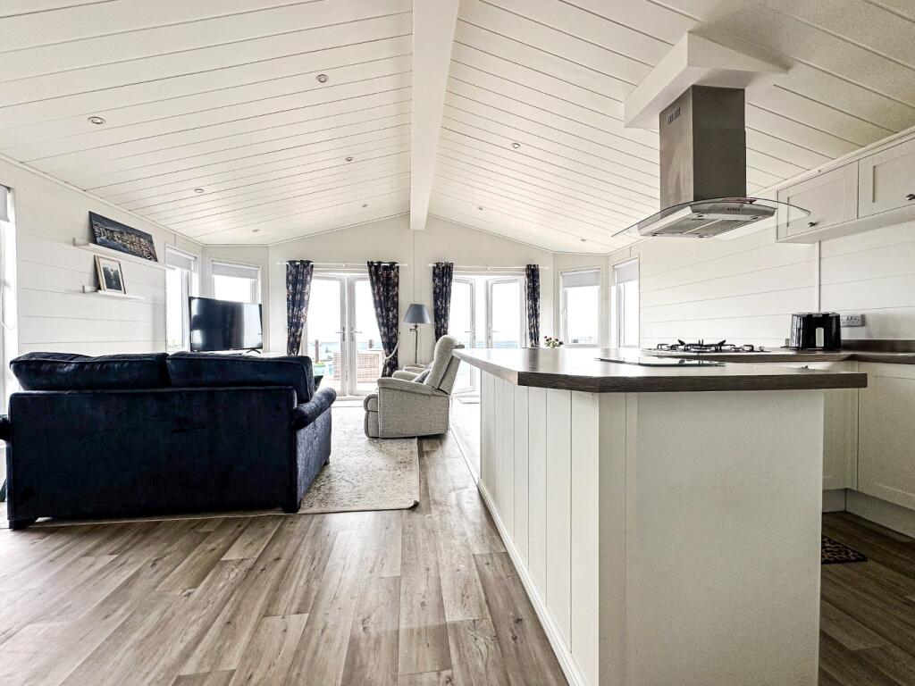 Riviera Bay Holiday Centre, Mudstone Lane, Brixham, Devon, TQ5 9EJ photo 4