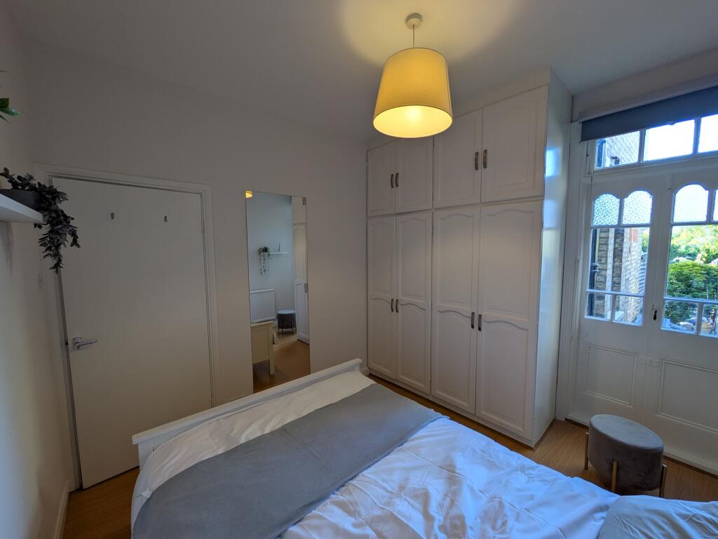 Apartment in London - View 4