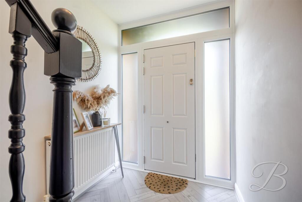 Clipstone Road West, Forest Town, Mansfield - View 4