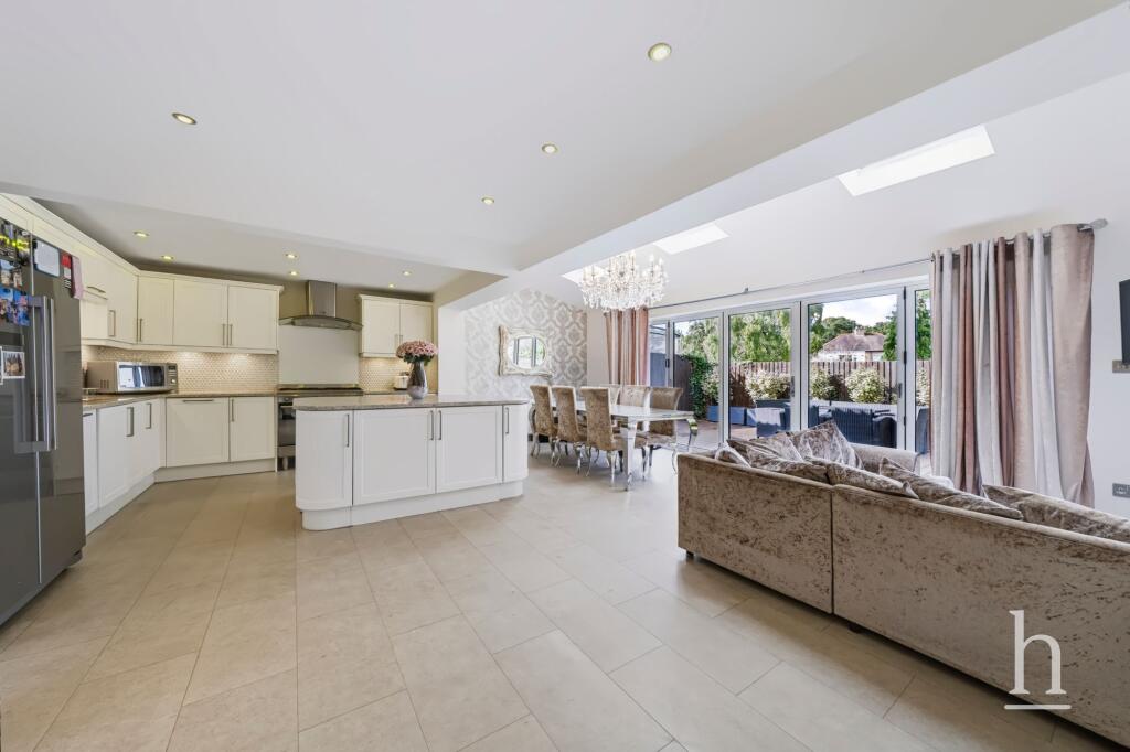 Tudor Grange, Greasby photo 3