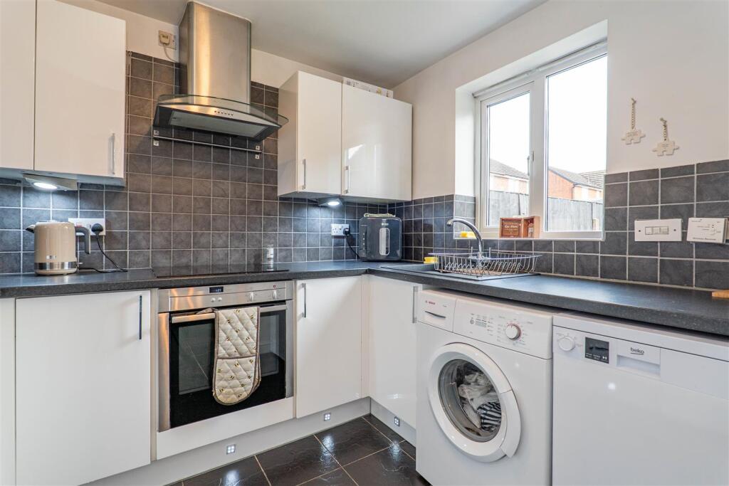 House in Chorley, Eaves Green - View 3