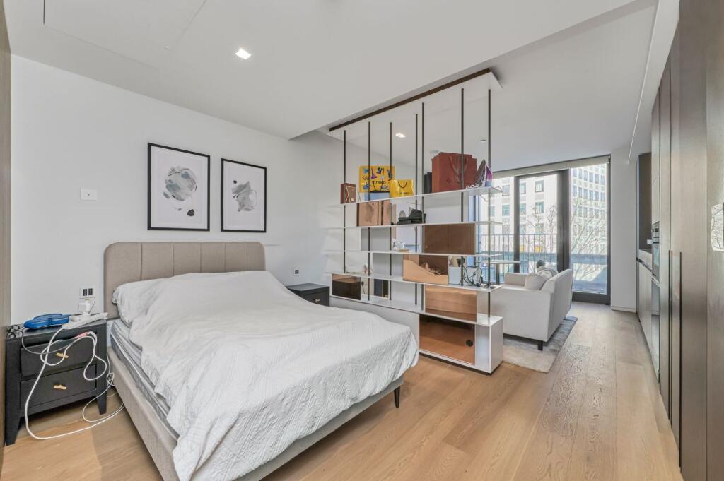 Apartment in London, South Bank, Waterloo - View 3