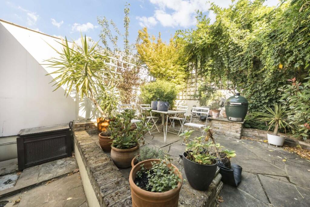 House in London - View 4