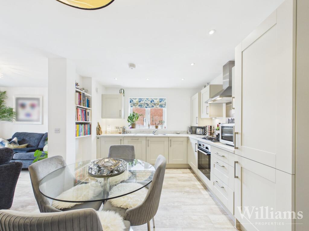 Main image of property: Beatrice Gardens, Thame, OX9